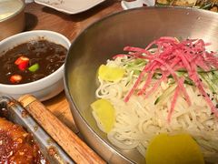 传统炸酱面-干杯小木屋米酒店(罗斯福店)
