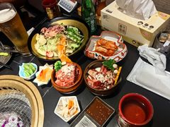 -山川小町·极番烧肉(新地假日广场店)