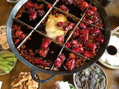 -白乐天毛肚火锅馆(南滨路店)