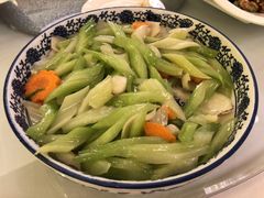 -聚春园自助餐厅(东街口店)