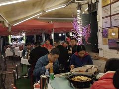 -刘姐啤酒鱼民族演艺餐厅(西街总店)