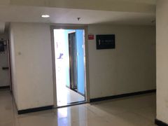 -提一眼镜·蔡司·依视路(小寨店)