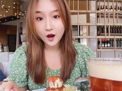 -杏荟旋转餐厅(广州爱群店)