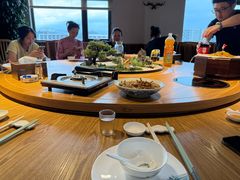 -头上红煨盐鸡·非遗院子餐厅