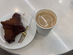 -上海宝宁宝马4S店