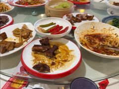-老鼎万春卤菜(五代传承创始老店)