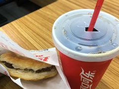 -姑娘手肉夹馍·凉皮·粉面(邗江万达店)