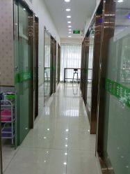 -苗医生专业祛痘·皮肤管理