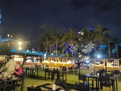 -JW万豪厨房餐厅·滨海草坪烧烤·海鲜·海景(三亚绿发山海天JW万豪酒店)