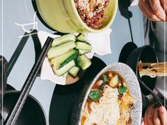 -八月美食小馆(银泰城总店)