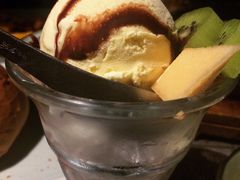 -穹六人间 people 6(岳阳路店)