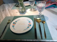 餐具摆设-蜜桃花开·中西融合菜E&W(南长街店)