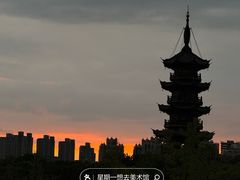 -龙华寺