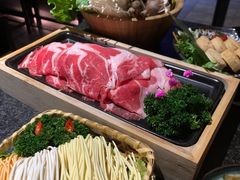 -湊湊火锅·茶憩(新中关购物中心店)