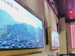 -富正毅三下锅·湘西韵味(天门山索道店)