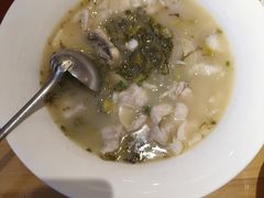 -严记小天府酸菜鱼(西四路店)