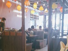 -滴水·湘逢(南汇大学城生活广场店)