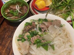 -鸿记越南牛鸡粉