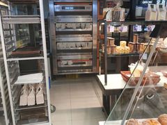 面包甜点陈列柜-皇后西斯汀饼店(文化路店)