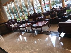 -深圳君逸国际酒店(龙岗横岗塘坑地铁站店)