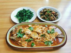 米线鲈鱼-山茶云南菜(永安里店)