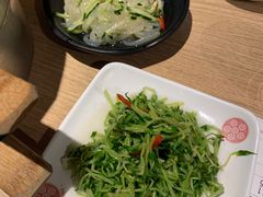 凉拌豆苗-老班长手工灌汤包老店(东山店)
