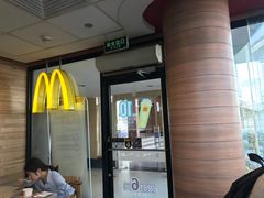 -麦当劳(虹梅路地铁站店)