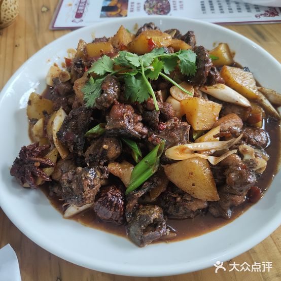 云鹤风味园