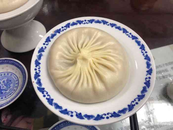 靖蟹舫靖江蟹黄汤包(人民广场店)-"正好路过,在南之缘和对面的大壶春