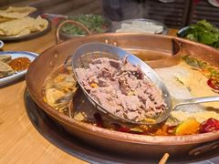 -洱火云南酸菜牛肉火锅(石景山当代商城店)