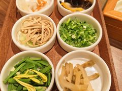 -良米山·云南野生菌过桥米线(上海首店)