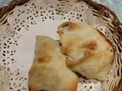 馕坑烤包子-巴扎美食·新疆菜·西域歌舞表演餐厅(新疆大厦店)