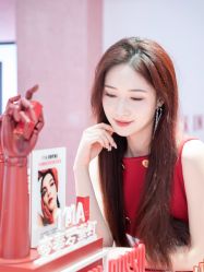 -VALENTINO华伦天奴美妆