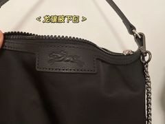 -Longchamp(佛罗伦萨小镇奥特莱斯店)