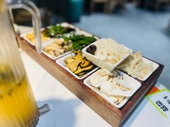 野生菌拼盘-花菇朵 ll 野生菌锅·精品滇菜(后沙峪店)