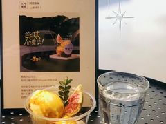 -HUG·拥抱咖啡(郑州宝龙广场店)