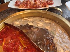 -小天鹅火锅·一线江景洪鼎旗舰店(洪崖洞店)