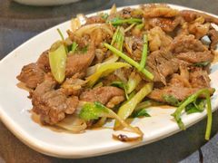 传统烤羊肉-炙热童年·老北京炙子烤肉(南锣鼓巷店)