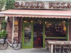 -Gather pizza