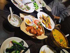 -大头虾越式风味餐厅(光明广场店)