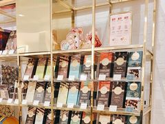 -VENCHI 闻绮(上海佛罗伦萨小镇店)