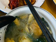 双档粉丝汤-柴爿巷·香酥鸡&馄饨(复兴中路店)