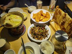 -关东小磨东北菜(上海长风大悦城店)