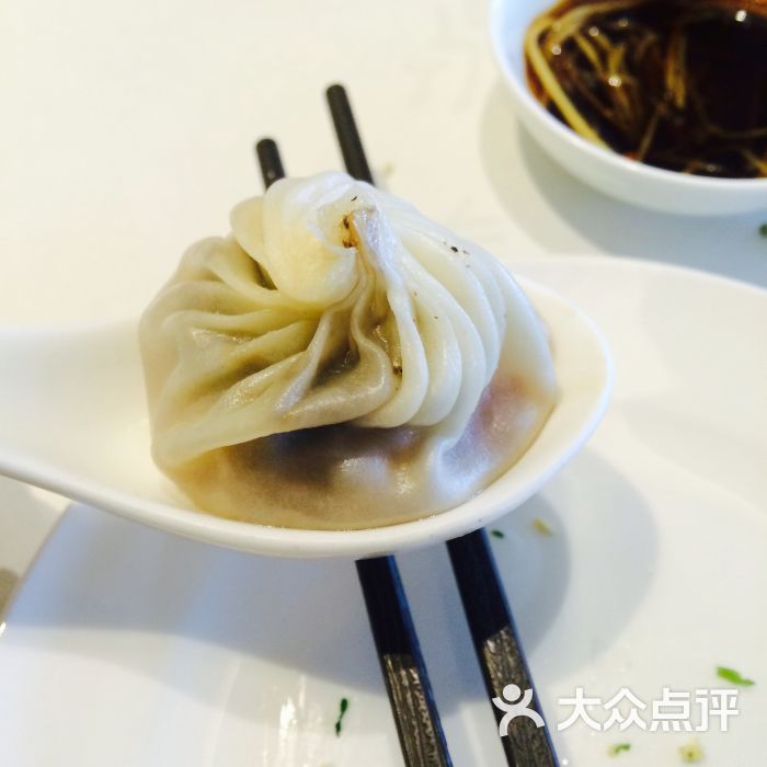 鼎泰丰(正大广场店)黑松露猪肉小笼包图片 - 第2431张