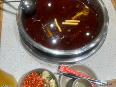 -肖肖酸萝卜鱼火锅(总店)