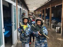 -亲兄弟真人CS团建拓展基地