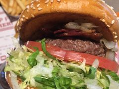 -The Habit Burger Grill 哈比特汉堡(复兴soho店)