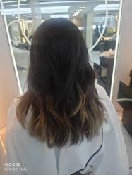 -赤道 Hair Salon
