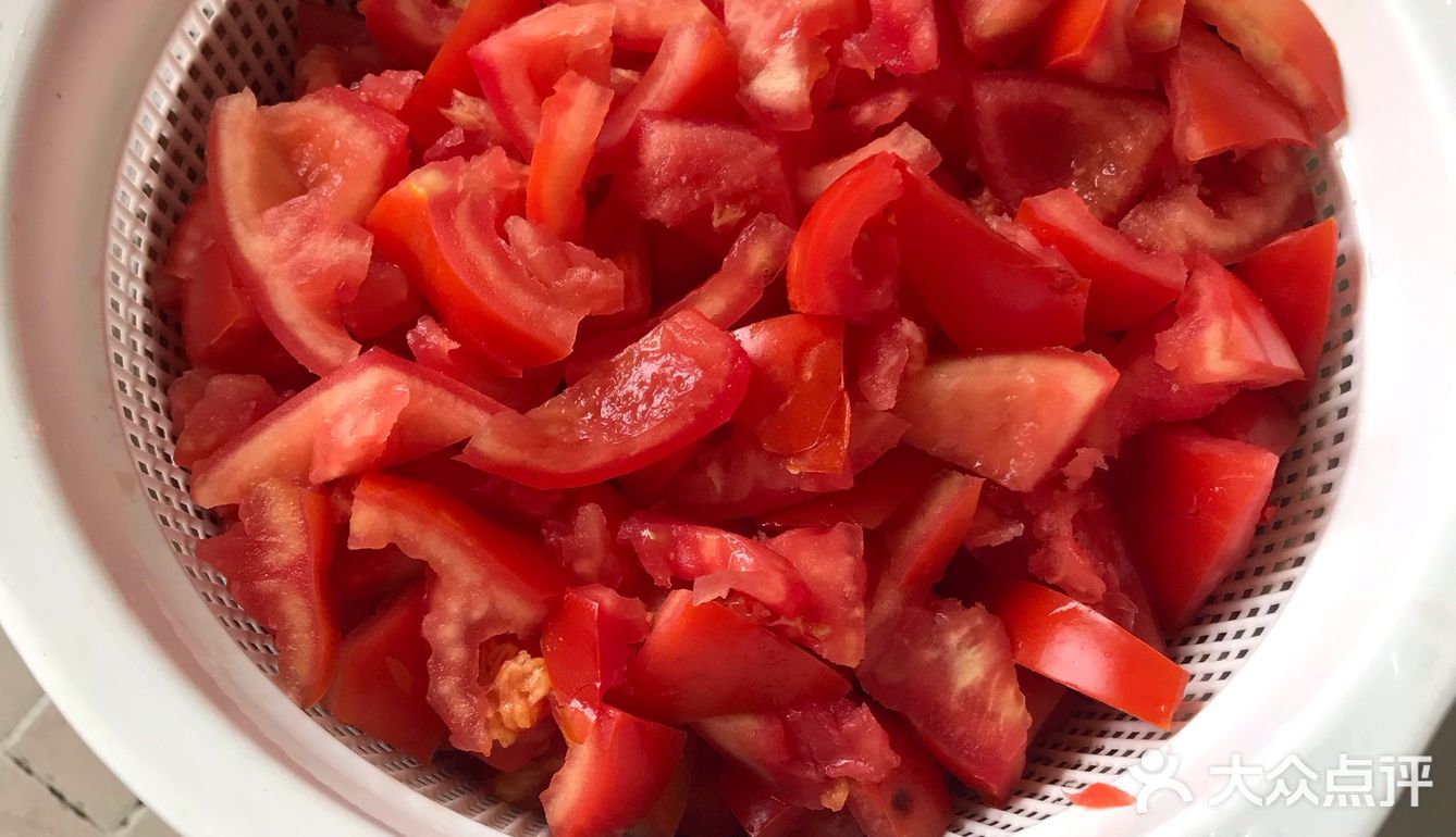 健康美味的晚餐     番茄鸡蛋肉片汤