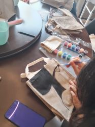 -玥奢国际母婴护理中心(滨江宝龙店)